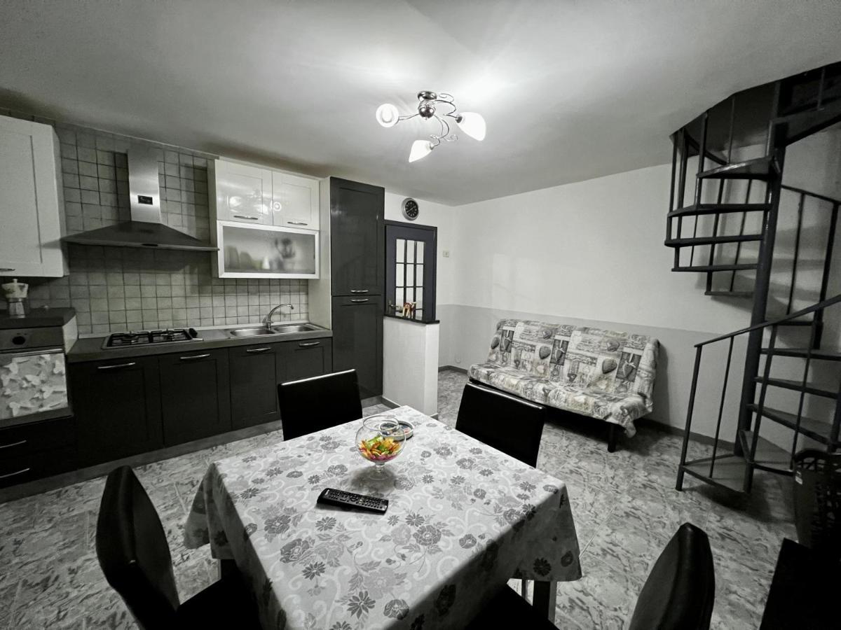 Willa Centro Storico Family Flat Neapol Zewnętrze zdjęcie