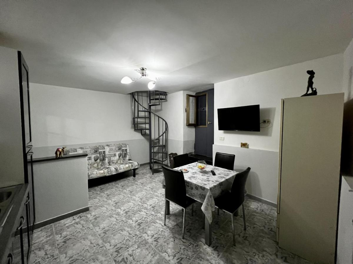 Willa Centro Storico Family Flat Neapol Zewnętrze zdjęcie